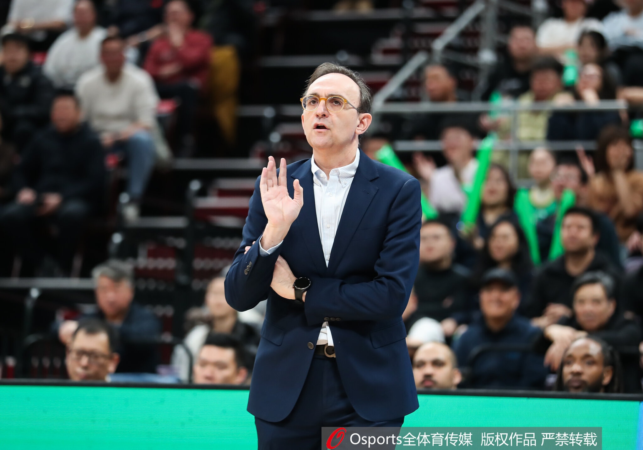 开云足球直播-乌戈:哈维需要第三节那样的手感找回节奏 我尽可能给每个人机会